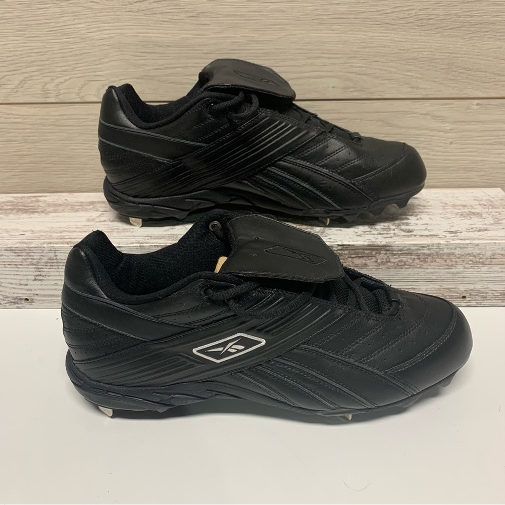 REEBOK RB209 KTS18-77800 MID METAL STEEL AND PLASTIC BASEBALL CLEATS NEW MENS 11